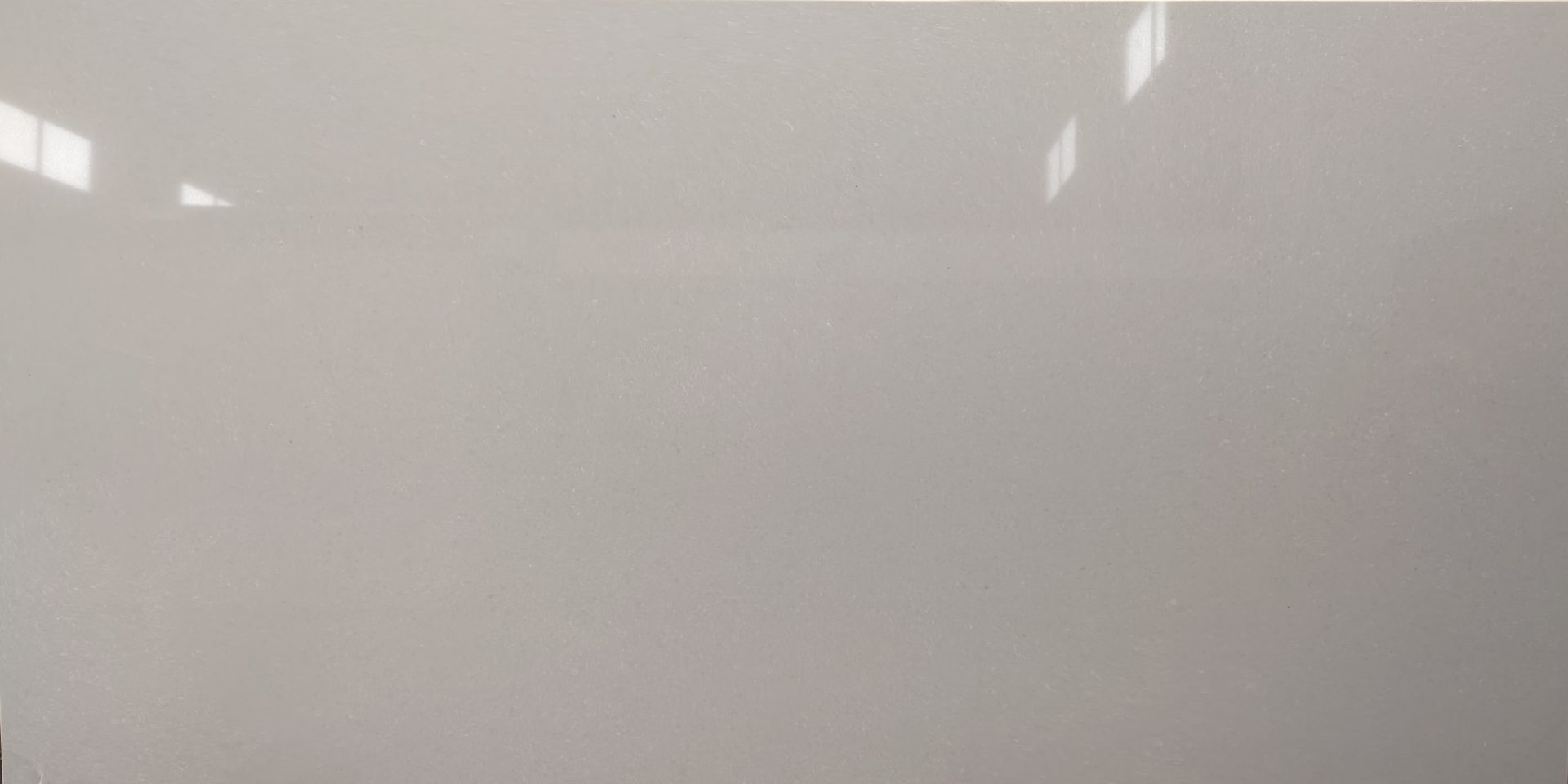 Ice Horizont Lux Quartz Srbija